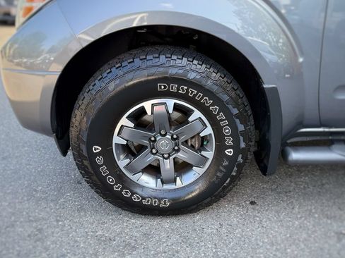Used 2020 Nissan Frontier PRO-4X AWD/4WD image 18