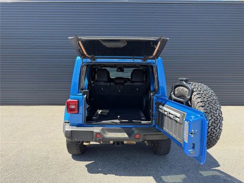 Used 2021 Jeep Wrangler Unlimited Rubicon w/ Trailer Tow Package AWD/4WD image 13