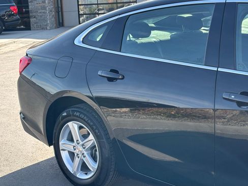 Used 2024 Chevrolet Malibu LS FWD image 4