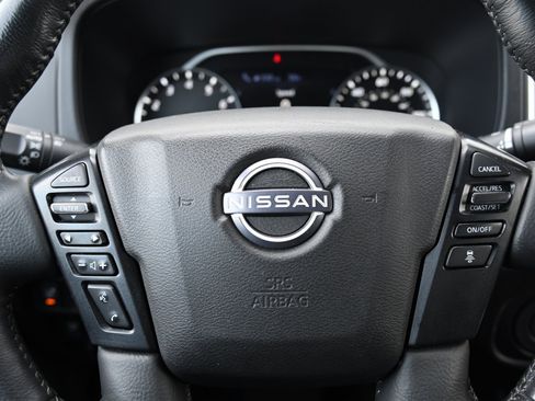 Used 2023 Nissan Frontier SV w/ Technology Package image 12