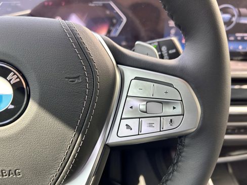 Used 2026 BMW X7 xDrive40i image 10