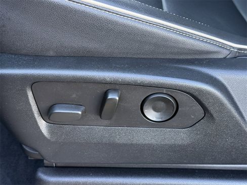 Certified 2021 GMC Yukon XL SLT w/ SLT Premium Package image 16