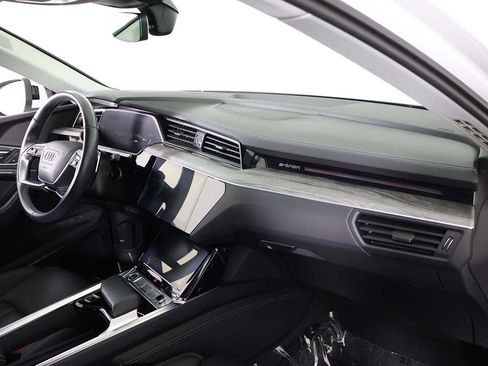 Used 2024 Audi Q8 e-tron Prestige w/ Prestige Package AWD/4WD image 34