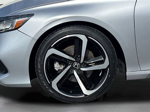 Used 2022 Honda Accord Sport image 25