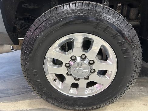 Used 2015 Chevrolet Silverado 3500 LT w/ LT Convenience Package image 20