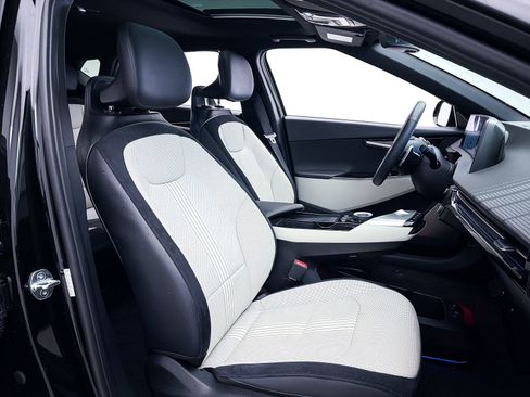 Used 2023 Kia EV6 GT-Line w/ GT-Line White Seat Package image 39