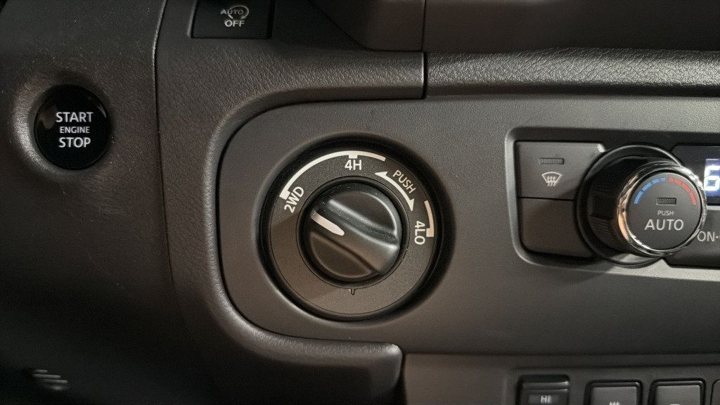 Used 2026 Nissan Frontier PRO-4X AWD/4WD image 27