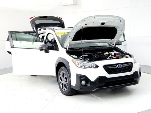 Used 2021 Subaru Crosstrek 2.5i Sport w/ Moonroof Package AWD/4WD image 9
