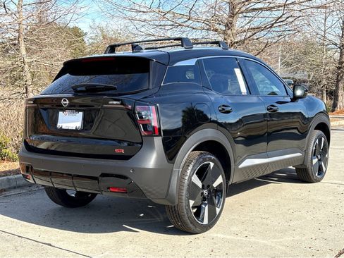 New 2026 Nissan Kicks SR w/ Cold Weather Package FWD image 21