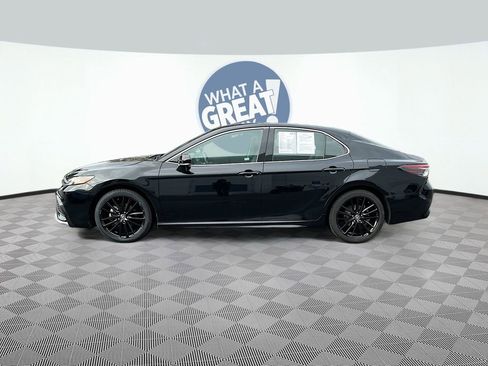 Used 2024 Toyota Camry XSE image 9