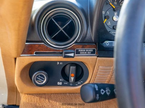 Used 1988 Mercedes-Benz 560 SL image 42