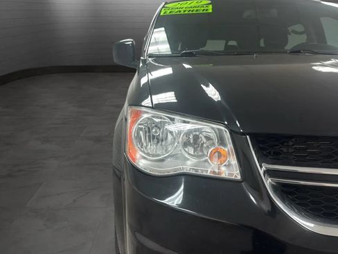 Used 2019 Dodge Grand Caravan SXT FWD image 31