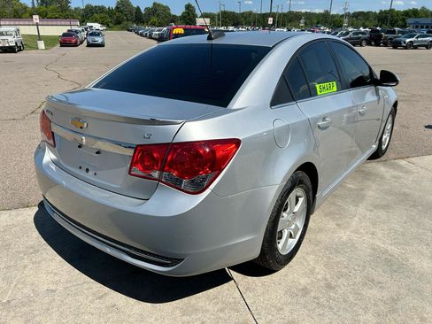 Used 2016 Chevrolet Cruze LT FWD image 5