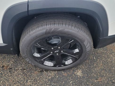 New 2026 Chevrolet Equinox LT w/ Convenience Package II image 8