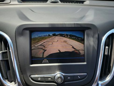 Used 2021 Chevrolet Equinox LT FWD image 15