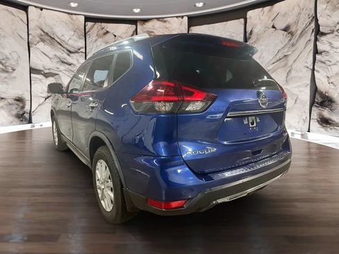 Used 2020 Nissan Rogue SV AWD/4WD image 3