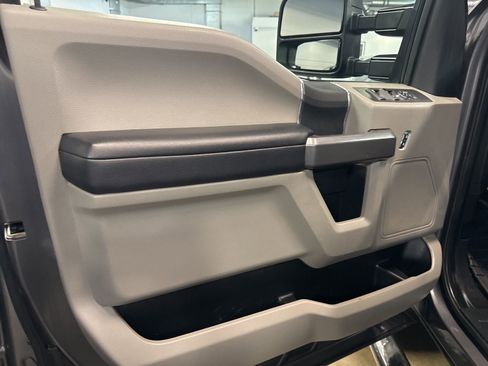 Used 2021 Ford F250 XLT AWD/4WD image 8