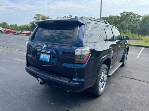 Used 2024 Toyota 4Runner TRD Sport AWD/4WD image 3