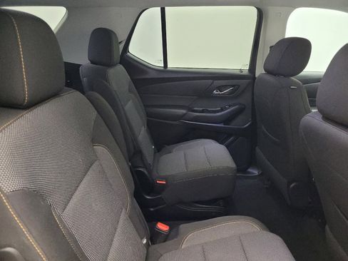 Used 2020 Chevrolet Traverse LT FWD image 19