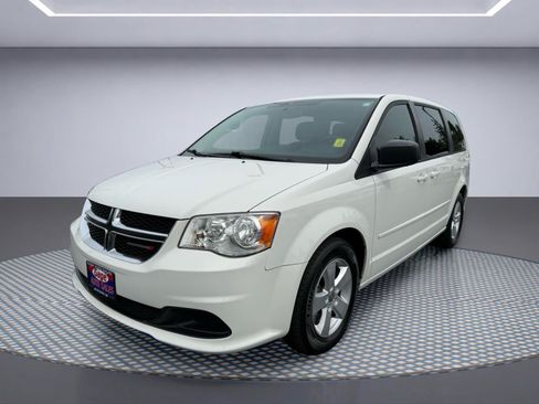 Used 2013 Dodge Grand Caravan SE FWD image 2