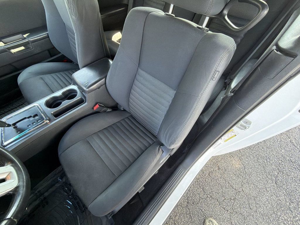 Used 2013 Dodge Challenger SXT RWD image 14