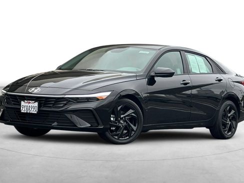 Certified 2026 Hyundai Elantra Sport FWD image 2