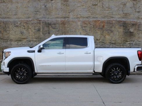 Used 2023 GMC Sierra 1500 Denali Ultimate AWD/4WD image 4