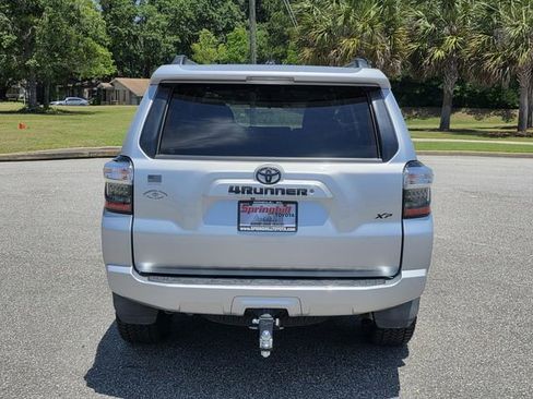 Used 2019 Toyota 4Runner SR5 RWD image 3