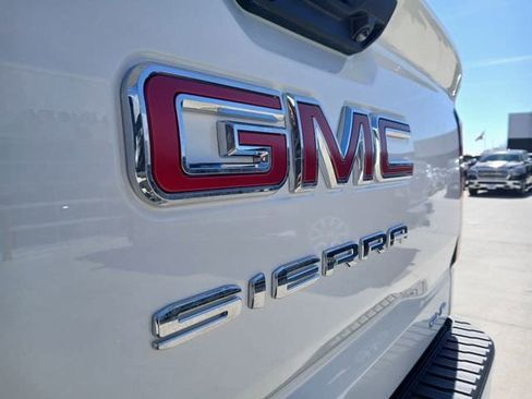 New 2026 GMC Sierra 1500 SLE w/ Preferred Package AWD/4WD image 33