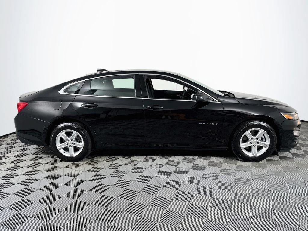 Used 2022 Chevrolet Malibu LS FWD image 8
