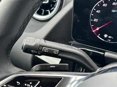 Certified 2025 Mercedes-Benz GLA 250 image 31