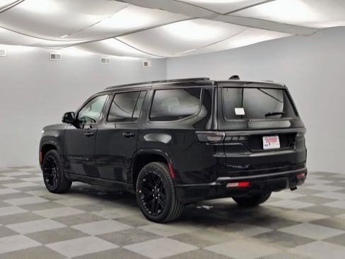 New 2026 Jeep Grand Wagoneer Limited AWD/4WD image 11