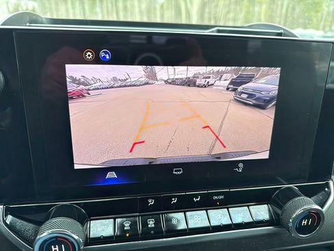 Used 2025 Chevrolet Colorado Trail Boss image 25