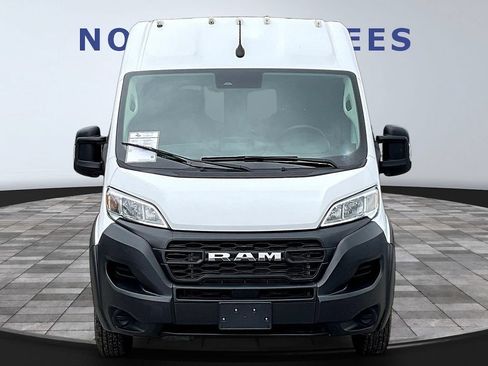 Used 2023 RAM ProMaster 2500 FWD image 2