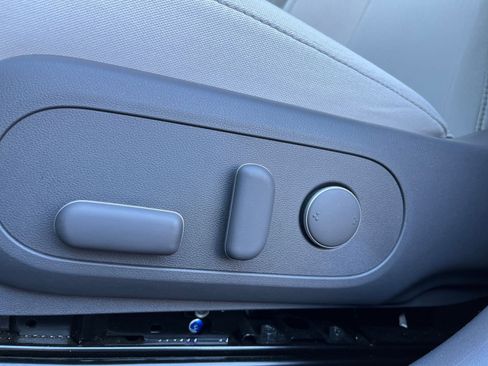 Used 2025 Hyundai Kona SEL image 23