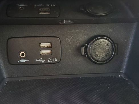 Used 2023 Subaru Forester Limited image 34