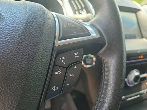 Used 2019 Ford Edge Titanium FWD image 20