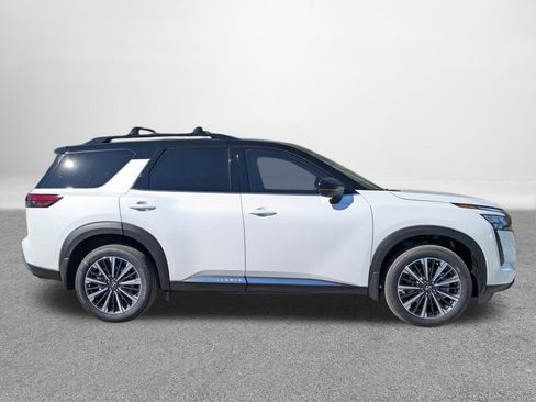 New 2026 Nissan Pathfinder Platinum w/ Cargo Package FWD image 2