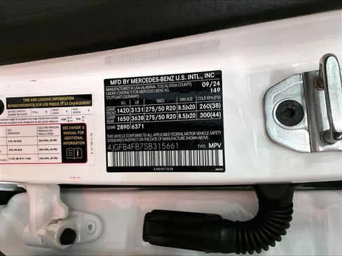 Used 2025 Mercedes-Benz GLE 350 4MATIC image 33