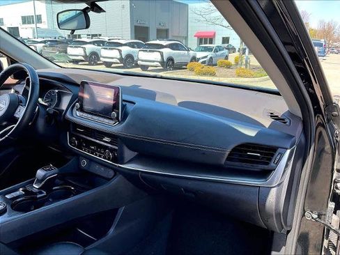 Certified 2023 Nissan Rogue SV w/ SV Premium B Package image 13