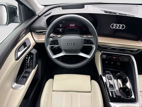 Used 2025 Audi Q5 Premium Plus w/ Premium Plus AWD/4WD image 10