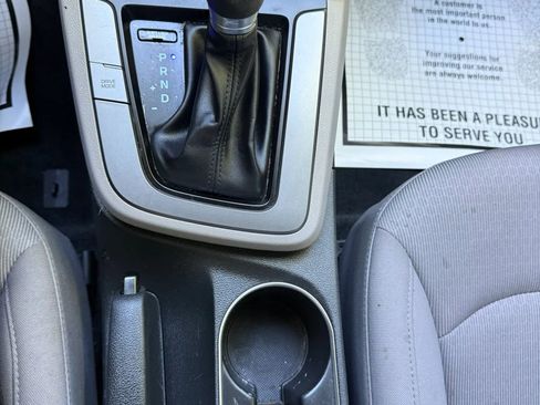 Used 2018 Hyundai Elantra SE w/ SE Connectivity Package 04 image 17