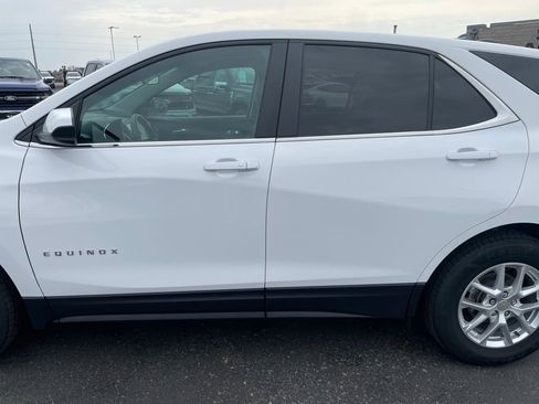 Used 2024 Chevrolet Equinox LT AWD/4WD image 35