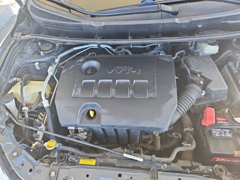 Used 2011 Toyota Matrix image 30