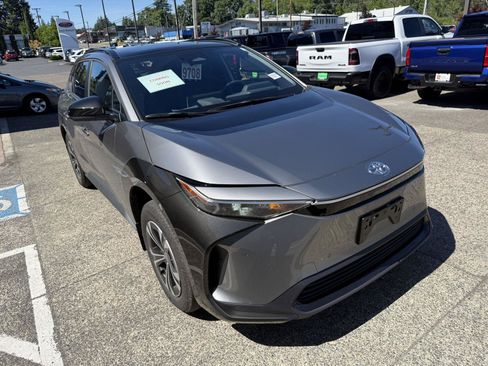 Used 2024 Toyota bZ4X AWD w/ Weather Package image 8