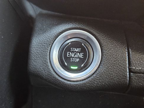 Used 2022 Buick Envision Essence w/ Sport Touring Package image 22