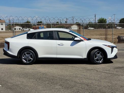 Used 2025 Kia K4 FWD image 4