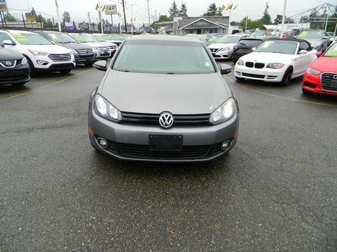 Used 2011 Volkswagen Golf TDI FWD image 3