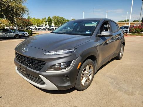 Used 2023 Hyundai Kona SE w/ Cargo Package AWD/4WD image 3