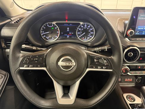 Used 2024 Nissan Sentra SV image 16